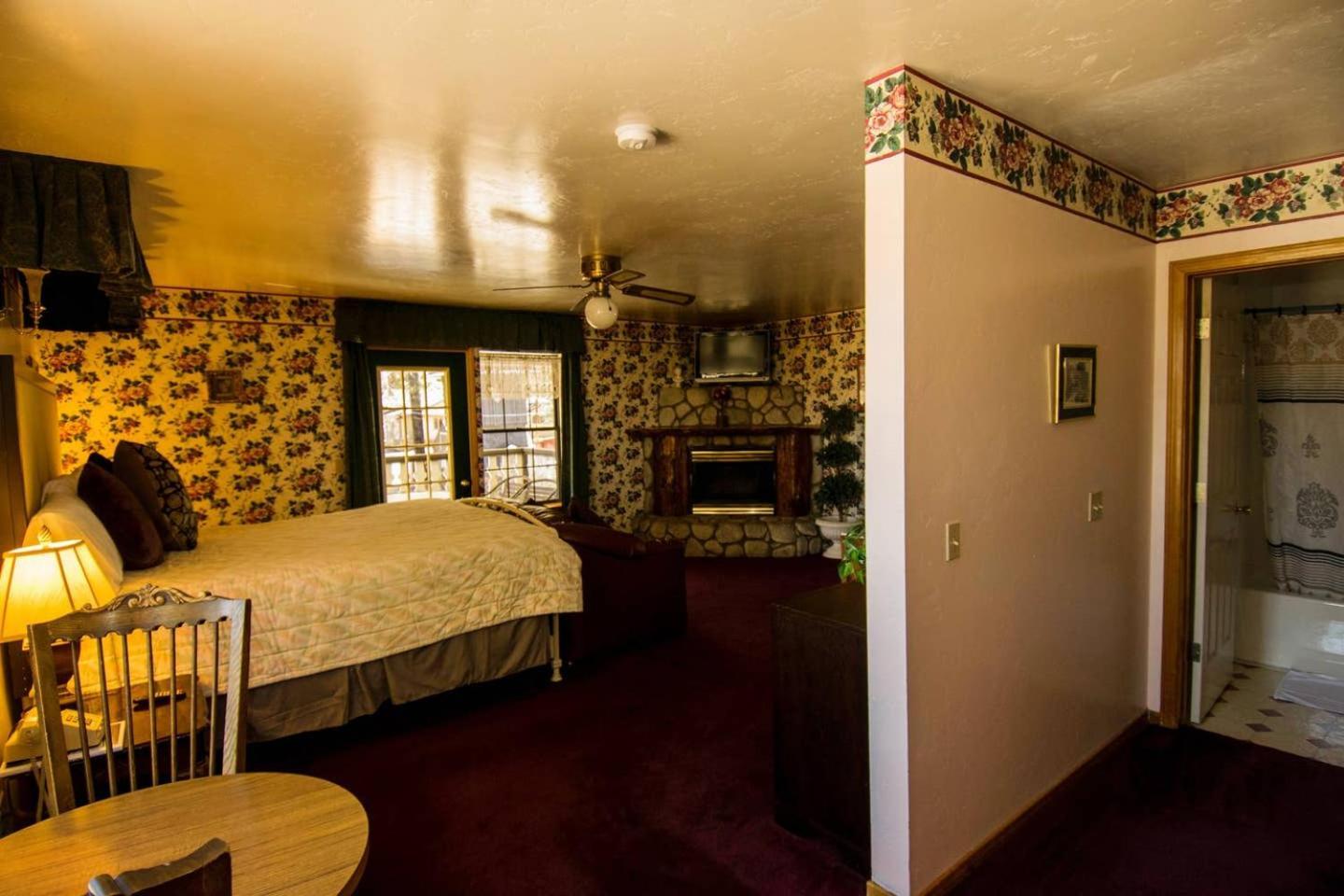 Black Forest Lodge Big Bear Lake Exterior foto