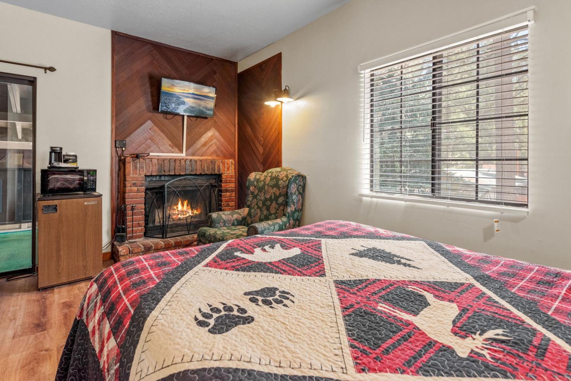 Black Forest Lodge Big Bear Lake Exterior foto