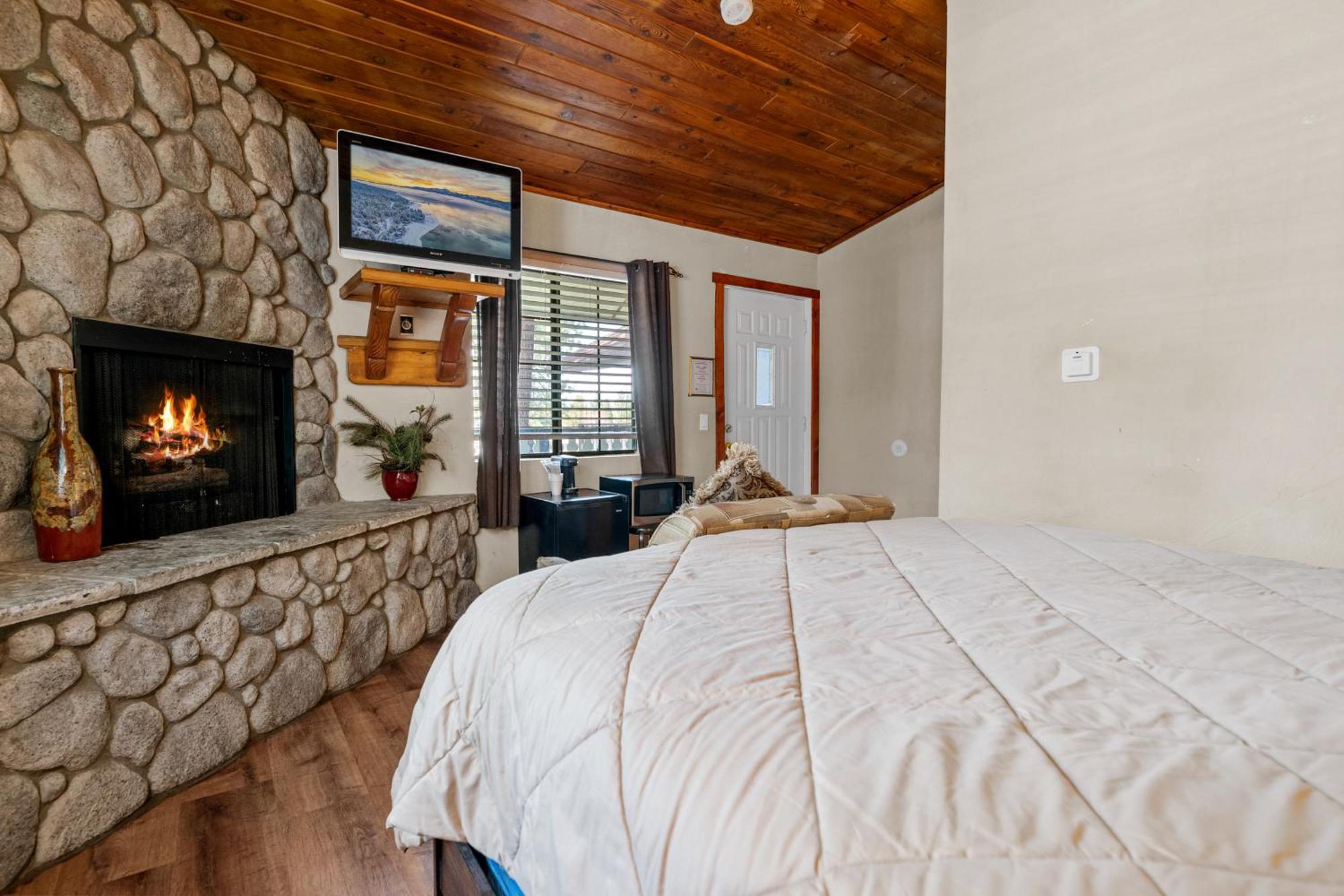 Black Forest Lodge Big Bear Lake Exterior foto